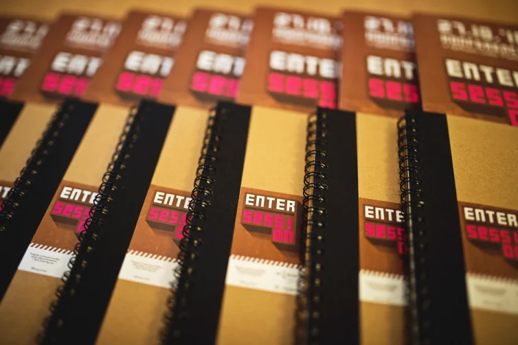 enter-session-po-10_34041359351_o