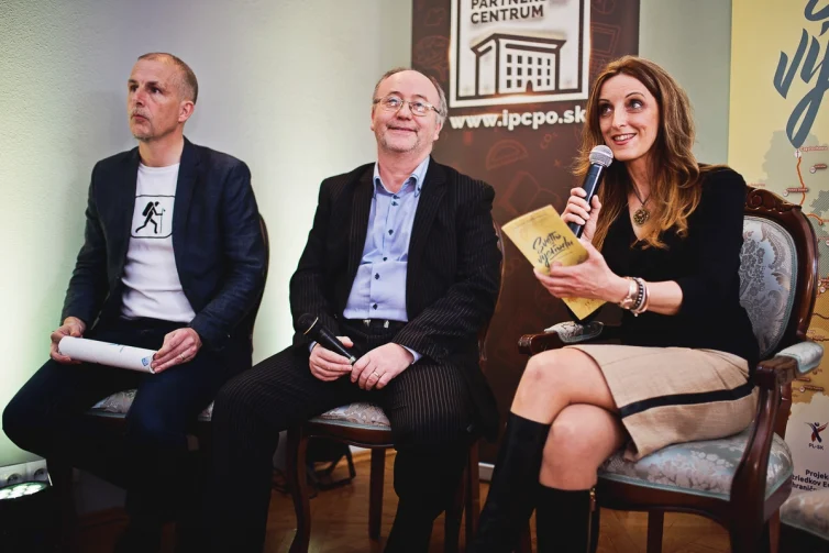 panel-svetlo-vchodu-53_33977920242_o